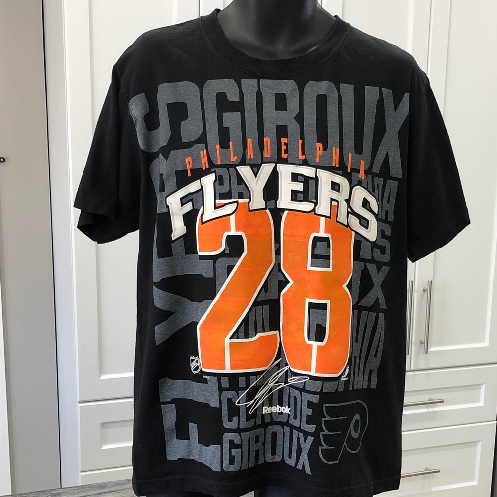 Reebok Black Philadelphia Flyers #28 Claude Giroux Graphic Tee
